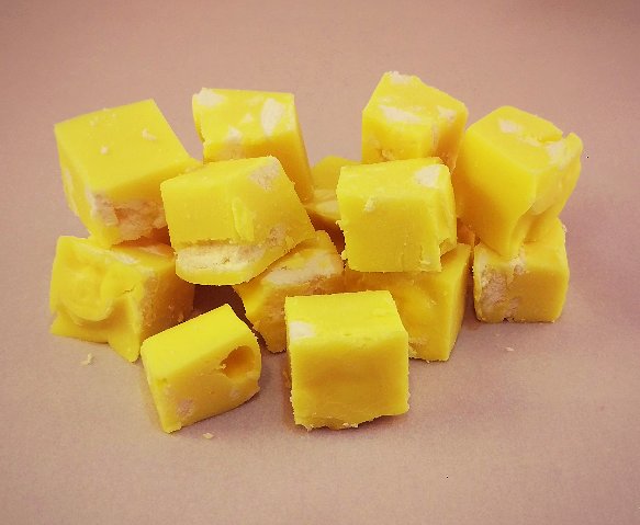 FabFudge_UK's tweet image. Tasty Summer Treats courtesy of us for you ♥ #Handmadehour

Fab-Fudge.co.uk