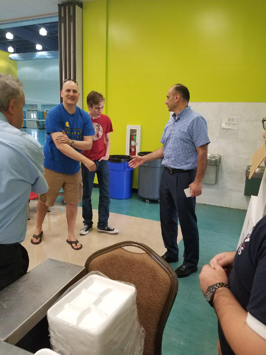 hpshoustonsouth's tweet photo. Ready to serve, day 2 of #HurricaneHarvey relief. Come &amp; get a hot meal @HSI_Sugarland &amp; @HPSArt! #TexasStrong @HarmonyEdu @Soner_Tarim https://t.co/KcLvqUG8xk