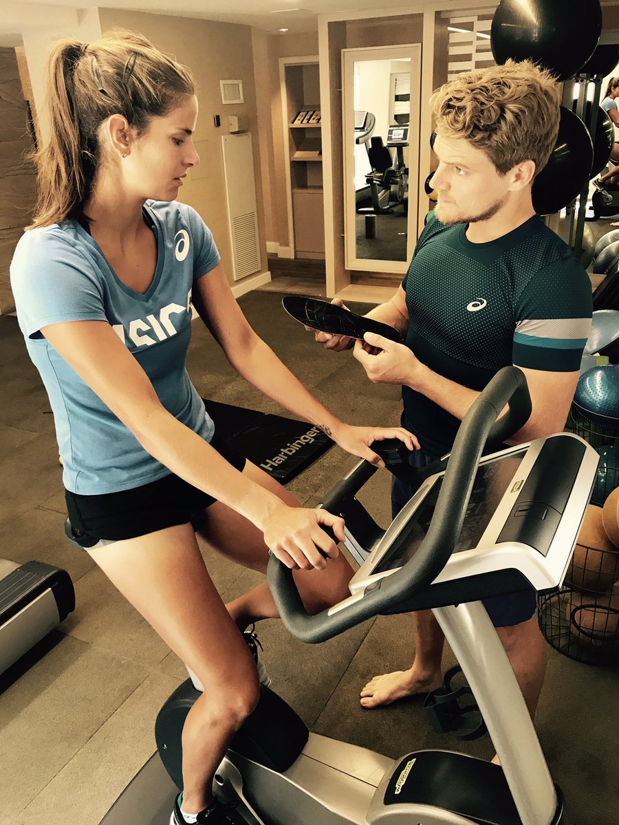 juliagoerges's tweet photo. My #Medreflexx orthotics are very important for our fitness sessions. Check them out under https://t.co/INOyZ2h5Q8 🏃🏻‍♀️👟 #LebeDeinTennis https://t.co/JTTLw0Sqvh