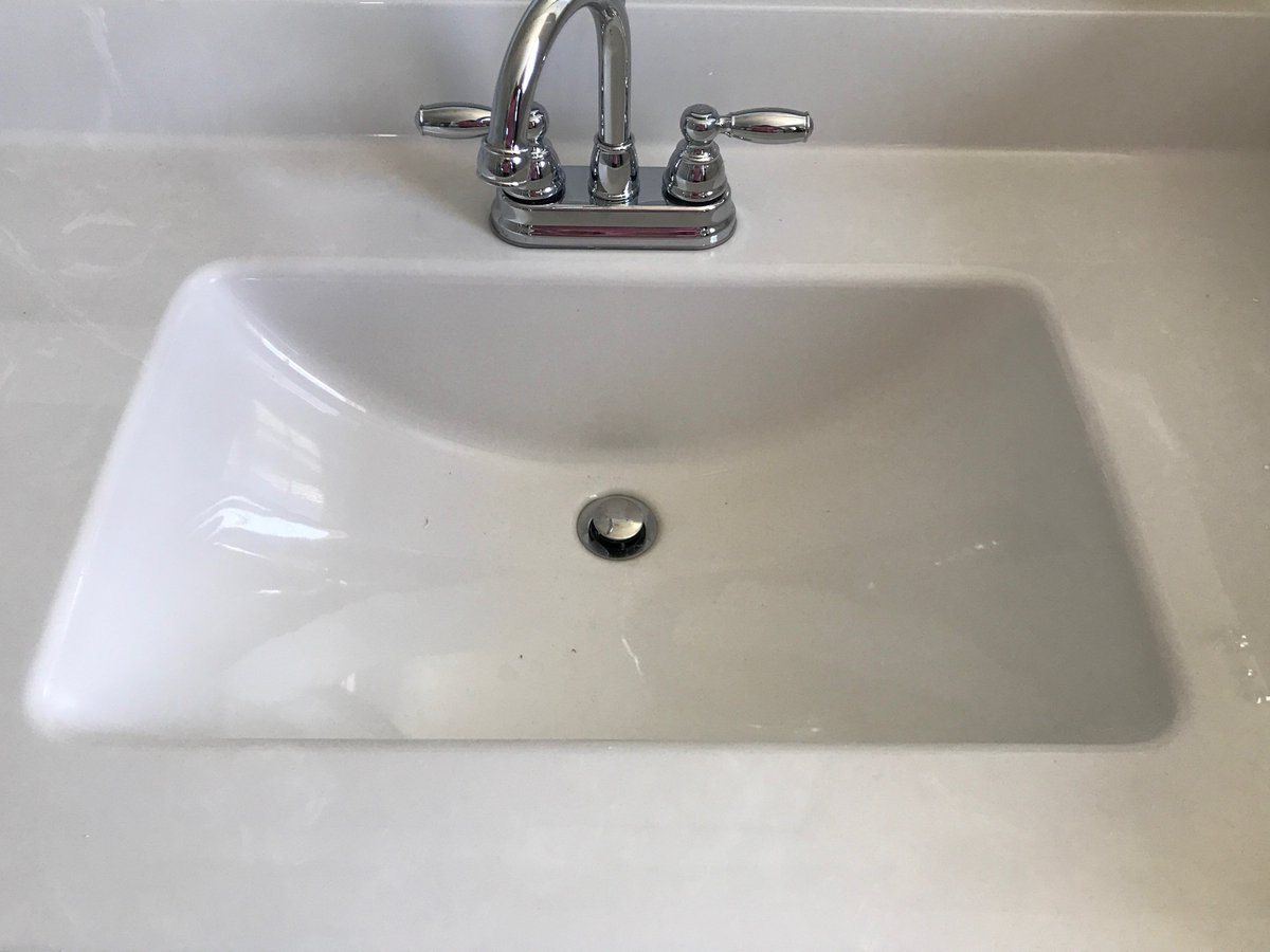 FranciscusHomes's tweet photo. Check out this Wave Bowl.  It is standard in every bathroom in every model at Promenade@5. #FranciscusHomes https://t.co/7BKttgp4Yr