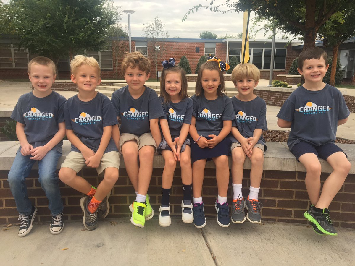 BoydBuchanan's tweet photo. We π our @BBSElementary #Chapel shirts.
#Changed #Romans122 #BBStransformed https://t.co/CLHZJUu5LU