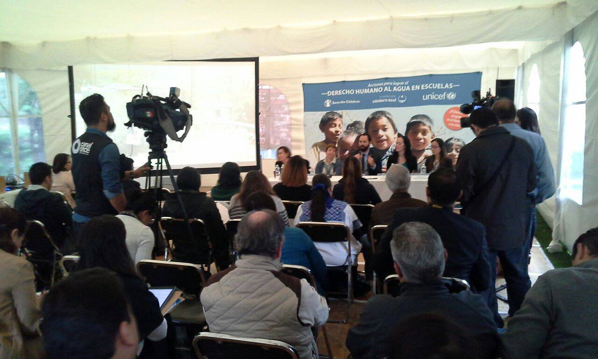 Cantaro_Azul's tweet photo. Participaciones en el Encuentro Acciones para lograr el Derecho Humano al Agua en Escuelas. CDMX https://t.co/ofL60eltMK