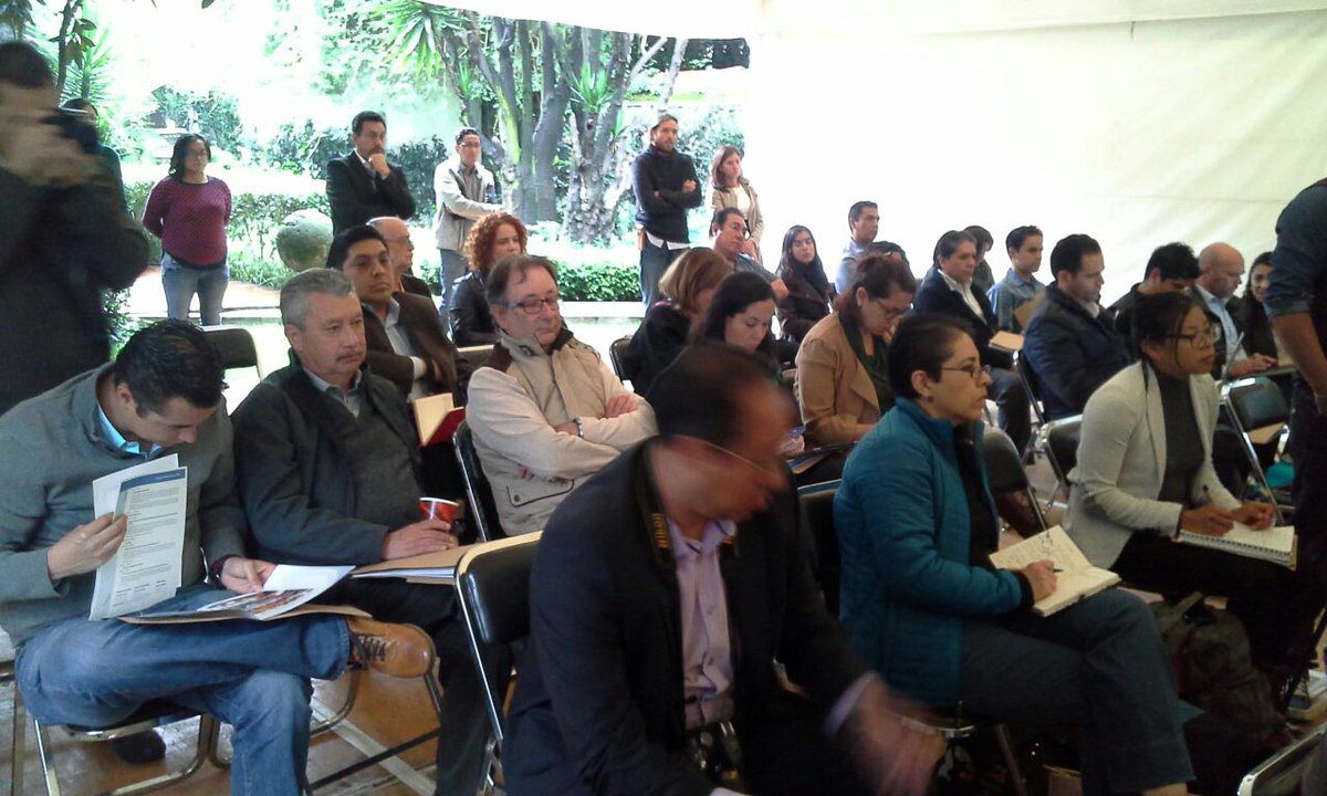 Cantaro_Azul's tweet photo. Participaciones en el Encuentro Acciones para lograr el Derecho Humano al Agua en Escuelas. CDMX https://t.co/ofL60eltMK
