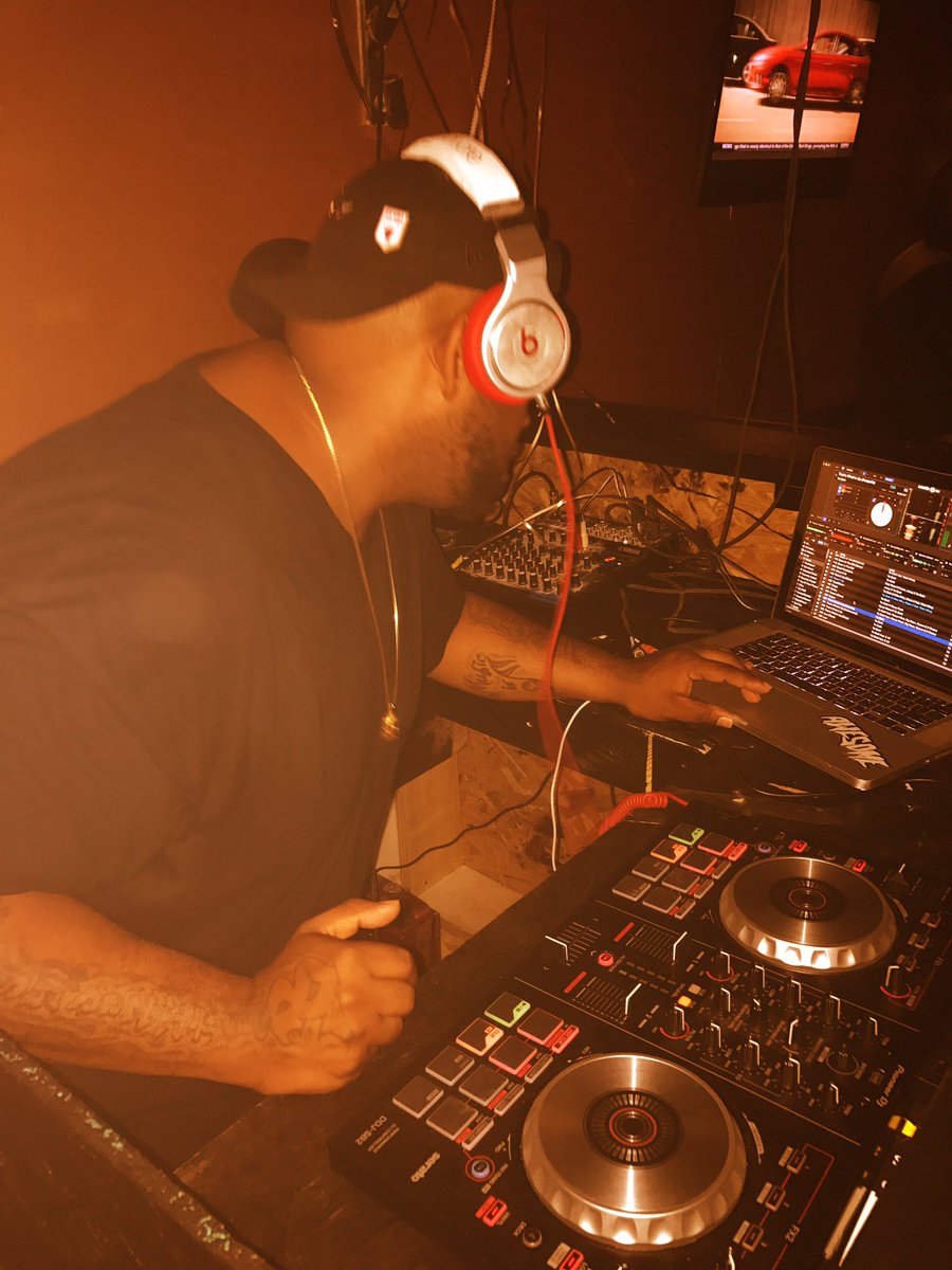 BEasyTheDJ's tweet photo. My ELEMENT!!! 🙏🏽🙏🏽😎😎😊😊🙌🏽🙌🏽 #BEasyTheDJ #WWD2 drops SATURDAY!! 🔥🔥 https://t.co/LFHwBOdH52