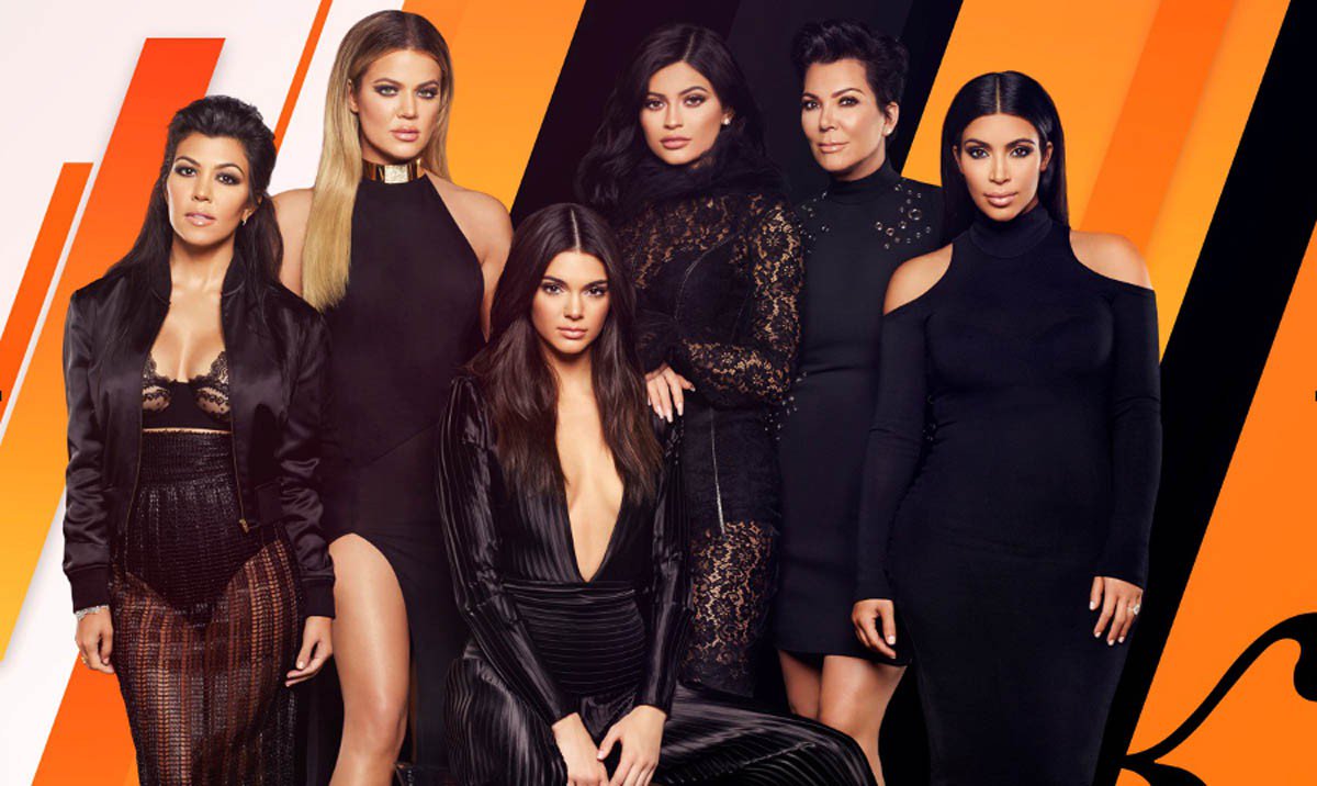 Moonabimbola's tweet photo. Kardashians Donate $500,000 to Hurricane Harvey Relief Efforts in Houston: The Kardashian… https://t.co/oEGQ7PGdgn https://t.co/eTY9Sy29Cp https://t.co/5D535EUnHu