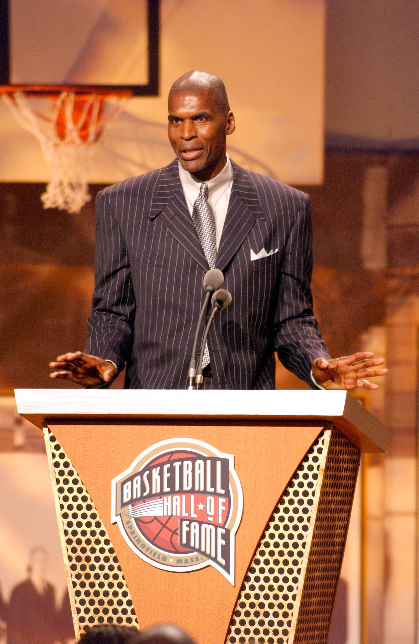 To wish Robert Parish a Happy Birthday! 