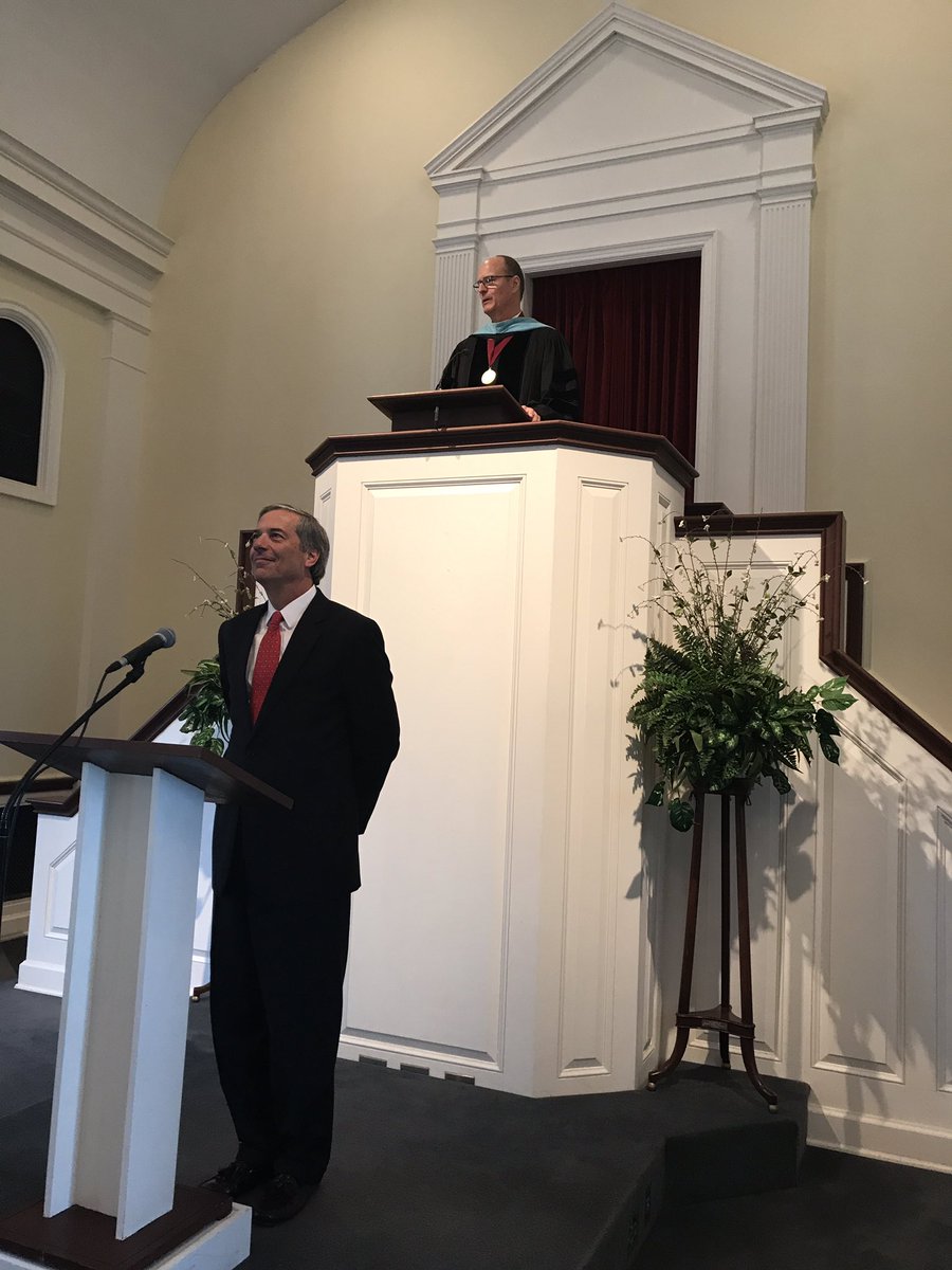 LigonDuncan's tweet photo. Scenes from the 52nd Convocation of @RTSJackson #Mind4Truth #Heart4God #Life4Ministry @ReformTheoSem https://t.co/sVMPLkZC7L
