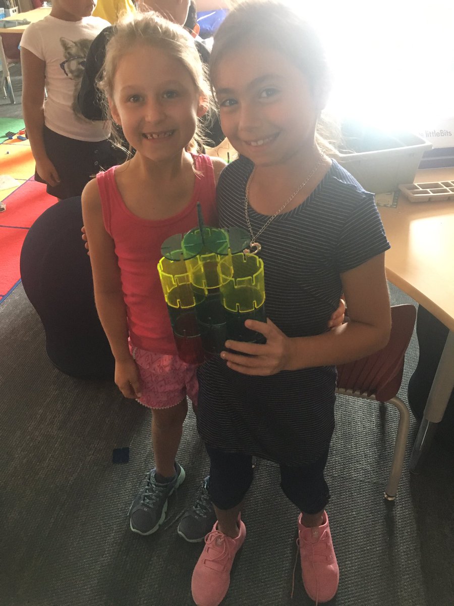 MissEteach3's tweet photo. Building and creating with STEAM materials in class! #Jardine501 #WeAreTPS https://t.co/PttMyREihC