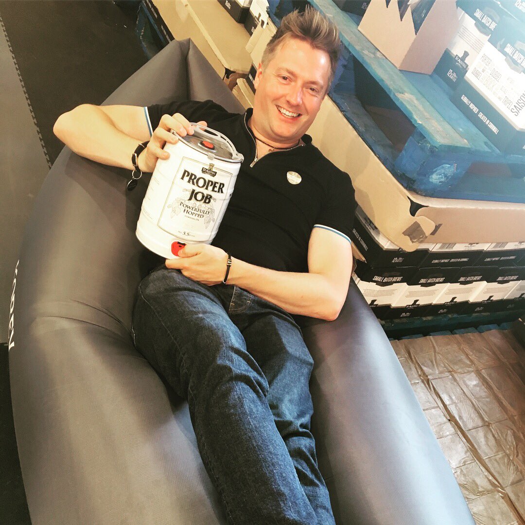 Matt_Colbourne's tweet photo. A great afternoon learning and exploring at @StAustellBrew and I even spent some money in the gift shop 🍻

#goodtimes #ProperJobAmbassador https://t.co/Hu1wVpnzUK