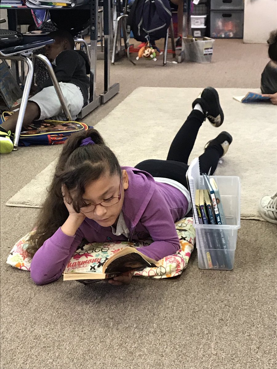 MsBest4's tweet photo. The reading stamina in this class BLOWS me away. https://t.co/zKLb2HxeW0