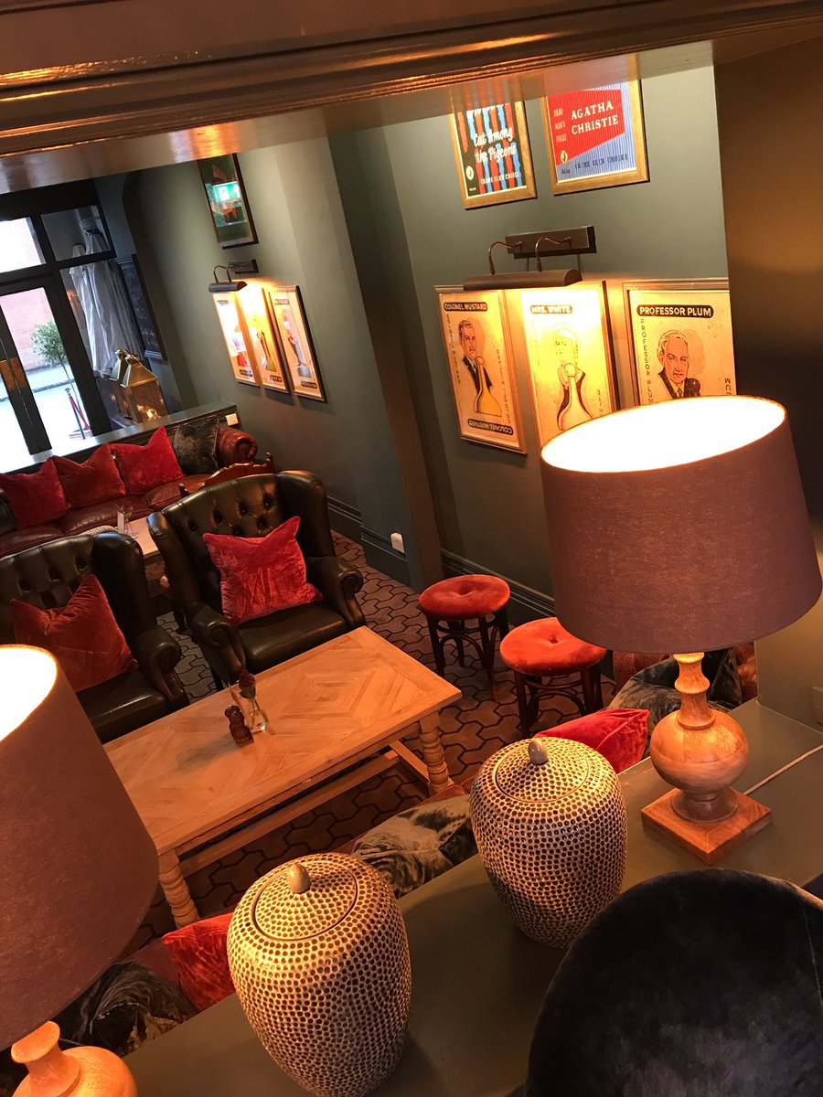 TheGroveBalham's tweet photo. And we're open.  #local #yourpub #secretpub @YoungsPubs https://t.co/zV8mwZAHbM