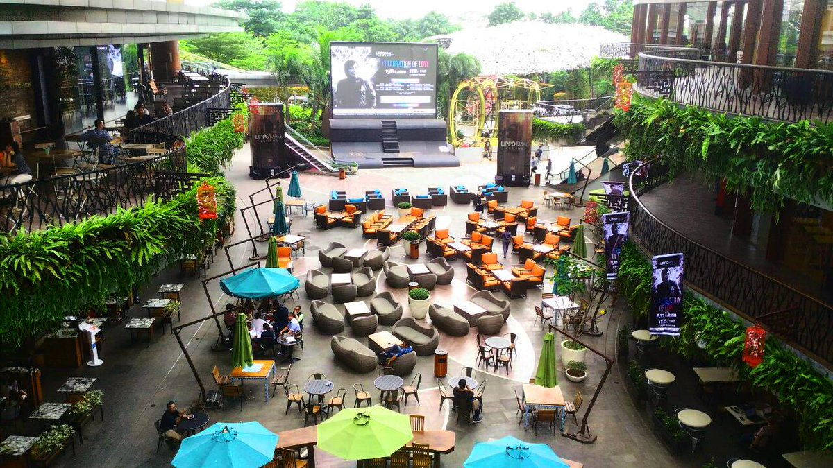 dbxpro's tweet image. dbx #DriveRack helps provide entertainment for @LippoMallKemang outdoor arena w/o spillover into other areas: bit.ly/2x5vUmT