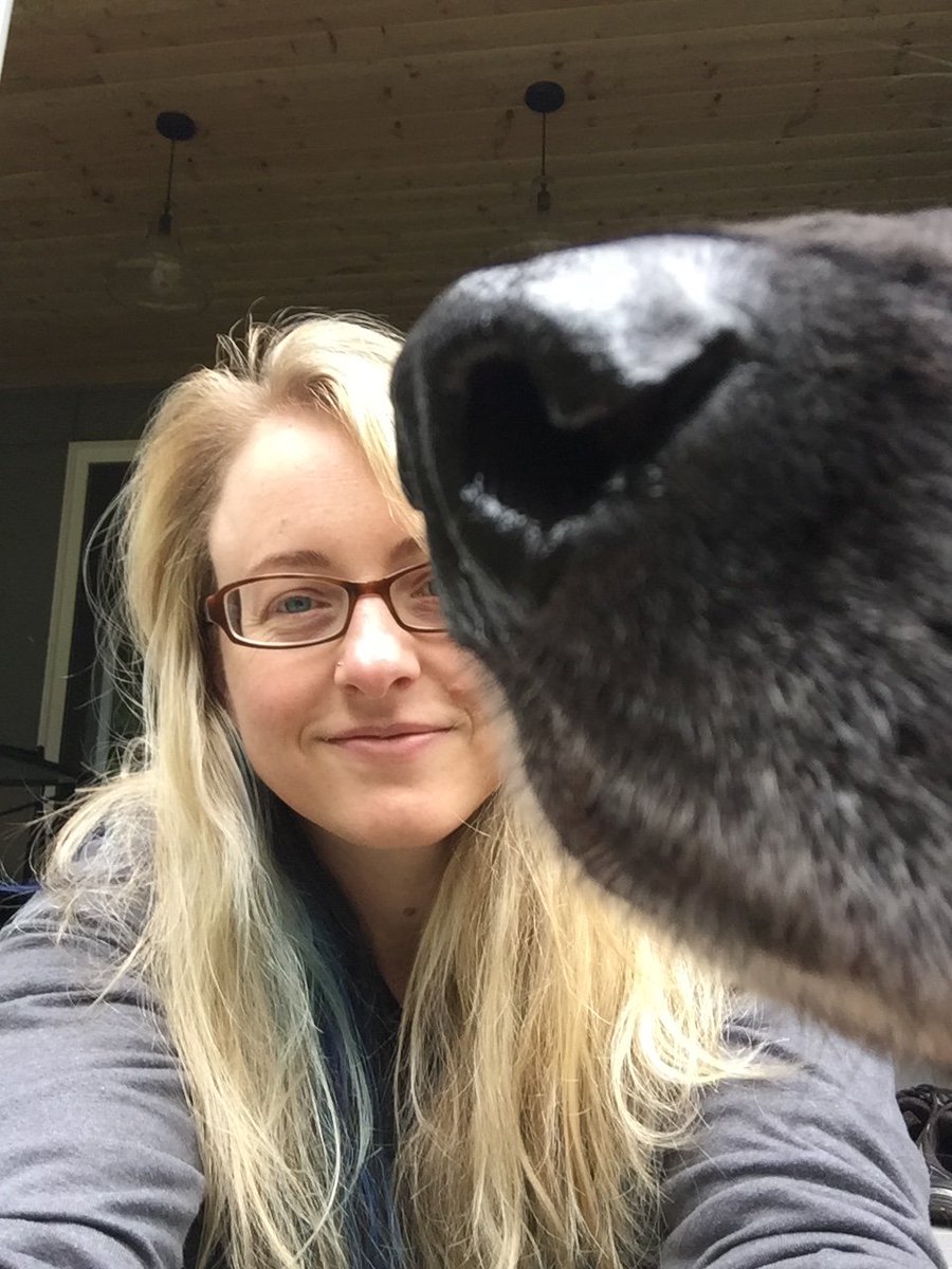 ShannaGermain's tweet photo. #dailydog #dailyhuman https://t.co/Fjbt6ROler