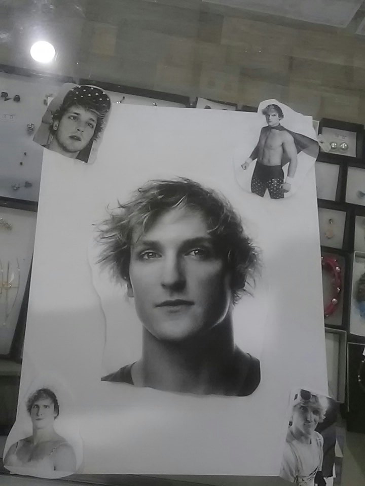 _SamPaul_'s tweet photo. @LoganPaul LOGAN IF U SEE THIS DM ME AND PPL LIKE THIS SO HE CAN SEE...BE A MAVERICK BROOOO https://t.co/EBD9PY9ypq