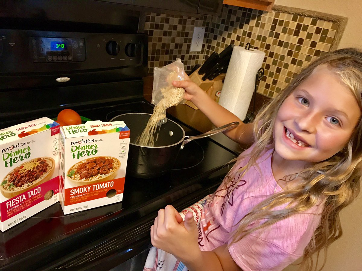 WhisperAmber's tweet photo. How do you hero? I hero by making quality meals from @RevolutionFoods with my daughter! #ad #howdoyouhero #dinner https://t.co/Actg48U1XH