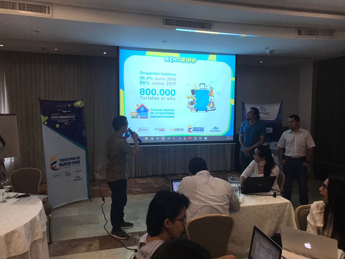 mareadigitalco's tweet photo. Los equipos de @AppsCo en @mareadigitalco exponen sus ideas de negocio en #KickOffAppsCo que se lleva a cabo hoy en #Barranquilla. #appsco https://t.co/33zvSewf71