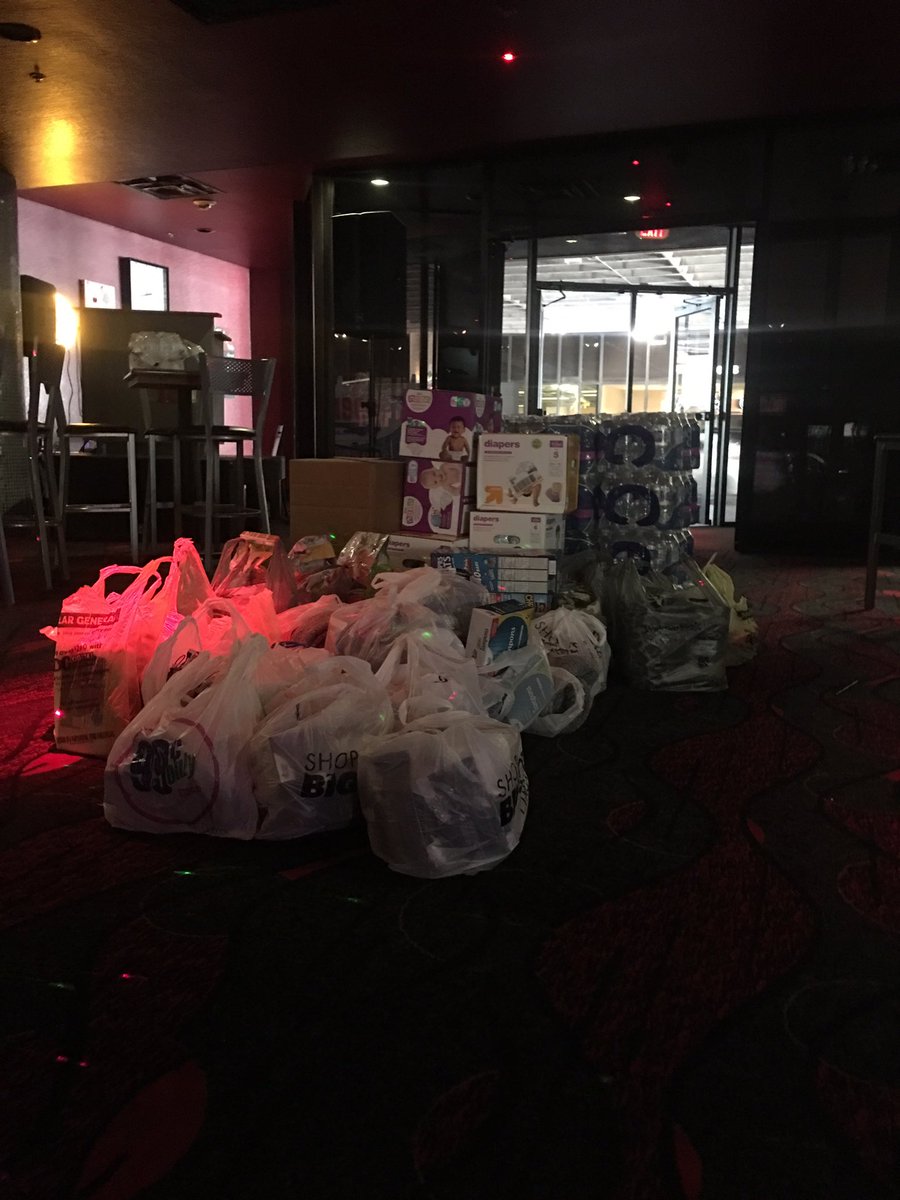 Mytaege's tweet photo. We have extended till tomorrow to donate. Then our team will be on its way south to help #HurricaineHarvey #TexasStrong #StudioEighty https://t.co/Yr6HIC65d9