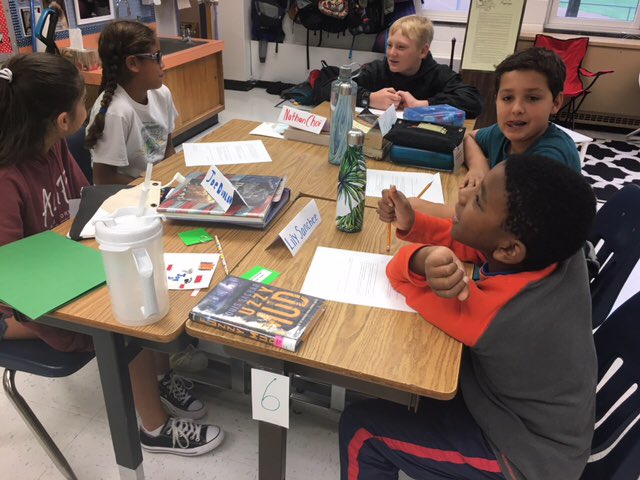 LouiseArcherES's tweet photo. Sixth grade hard at work together.
#genreproject https://t.co/g9vlzBzqm8