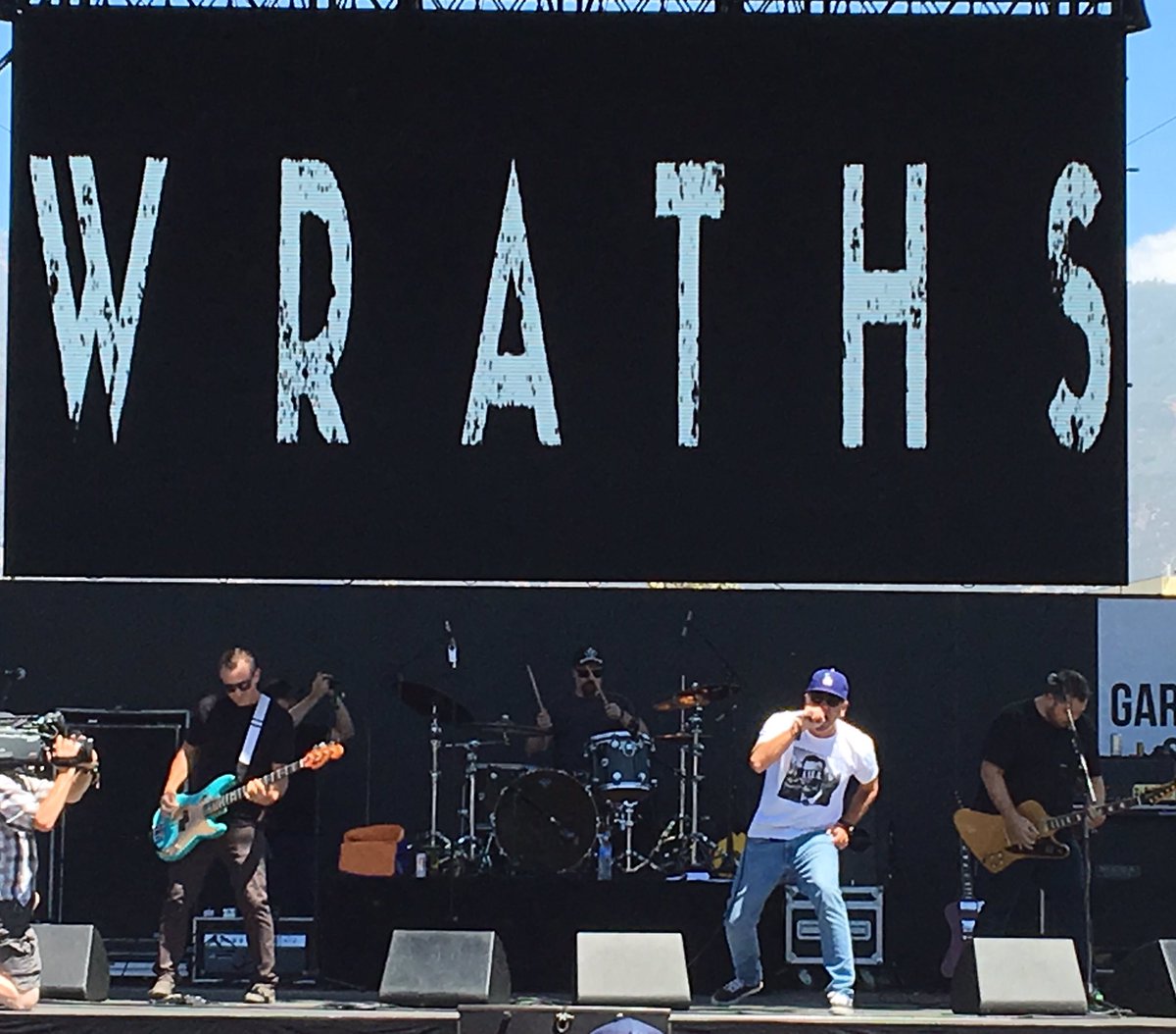 DougPlagens's tweet photo. .@itsnotdeadfest_ was a great time Sat. in San Bernardino! A few pics @WRATHSband @gr_punk @mad_caddies #punk #itsnotdeadfest https://t.co/obk6PHjTAM