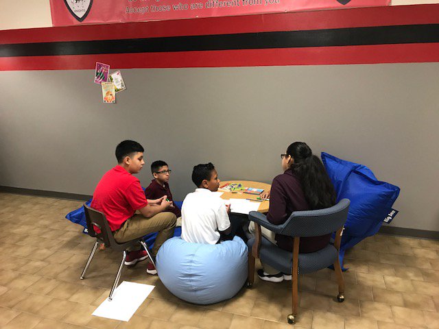 ACNew_Knights's tweet photo. It’s only day 3 and students are already using our innovative spaces on campus to collaborate and learn! #YOUKnighted #InnovatedLearning https://t.co/aPTk3LHYEo