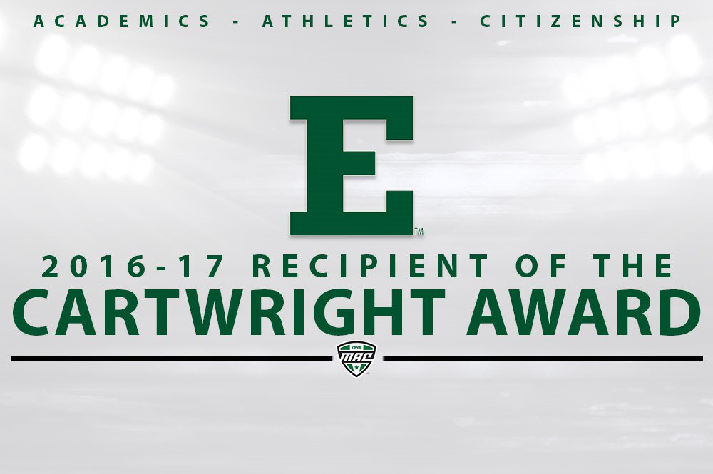 EMUAthletics's tweet image. Cartwright Award presented to EMU recognizing its program excellence in academics, athletics and citizenship

More: bit.ly/2wTlk3l
