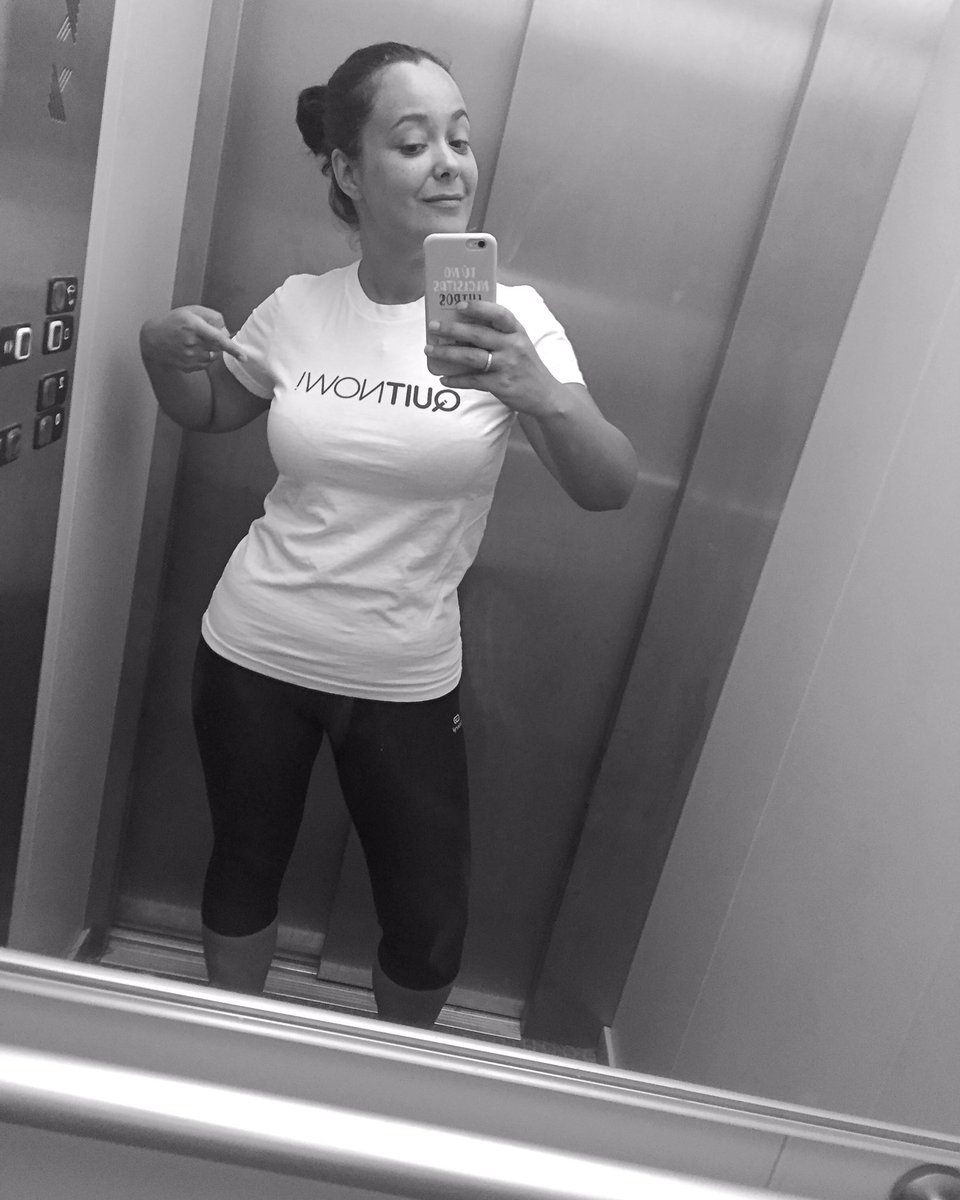 andreanp82's tweet photo. Ya tienes tu camiseta de Quitnow!?#QuitNowTeam #quitnowapp #app #comunitymanager #socialmedia #fewlaps @QuitNowApp #vidasana https://t.co/wMuRdjh3oN