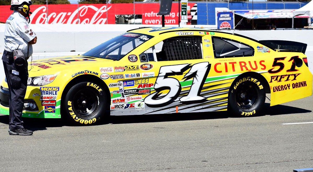 51FIFTYLTM's tweet photo. When even the official has to take a second to admire the beauty.... 🔥 #51FIFTY #51FIFTYRacing #Official #LivetheMadness #Nascar #Racing https://t.co/3XatjvoW5I