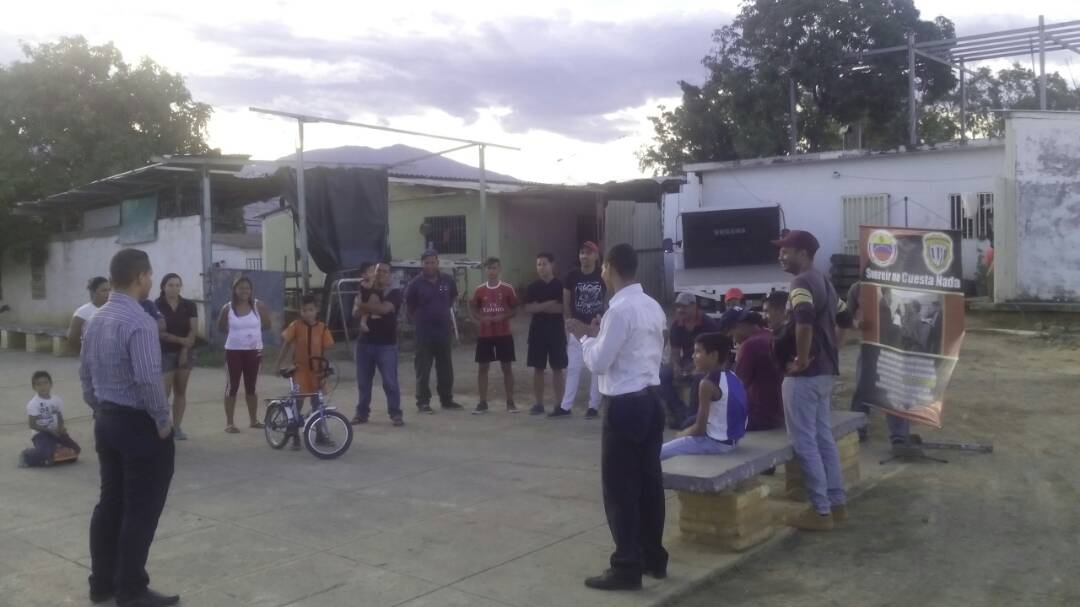 laracicpc's tweet image. Prevención Social #CICPC LARA y Sub-Delegación Tocuyo atiende Urbanización Roberto Montesinos, con Ponencia: Prevenciòn Violencia de Gènero