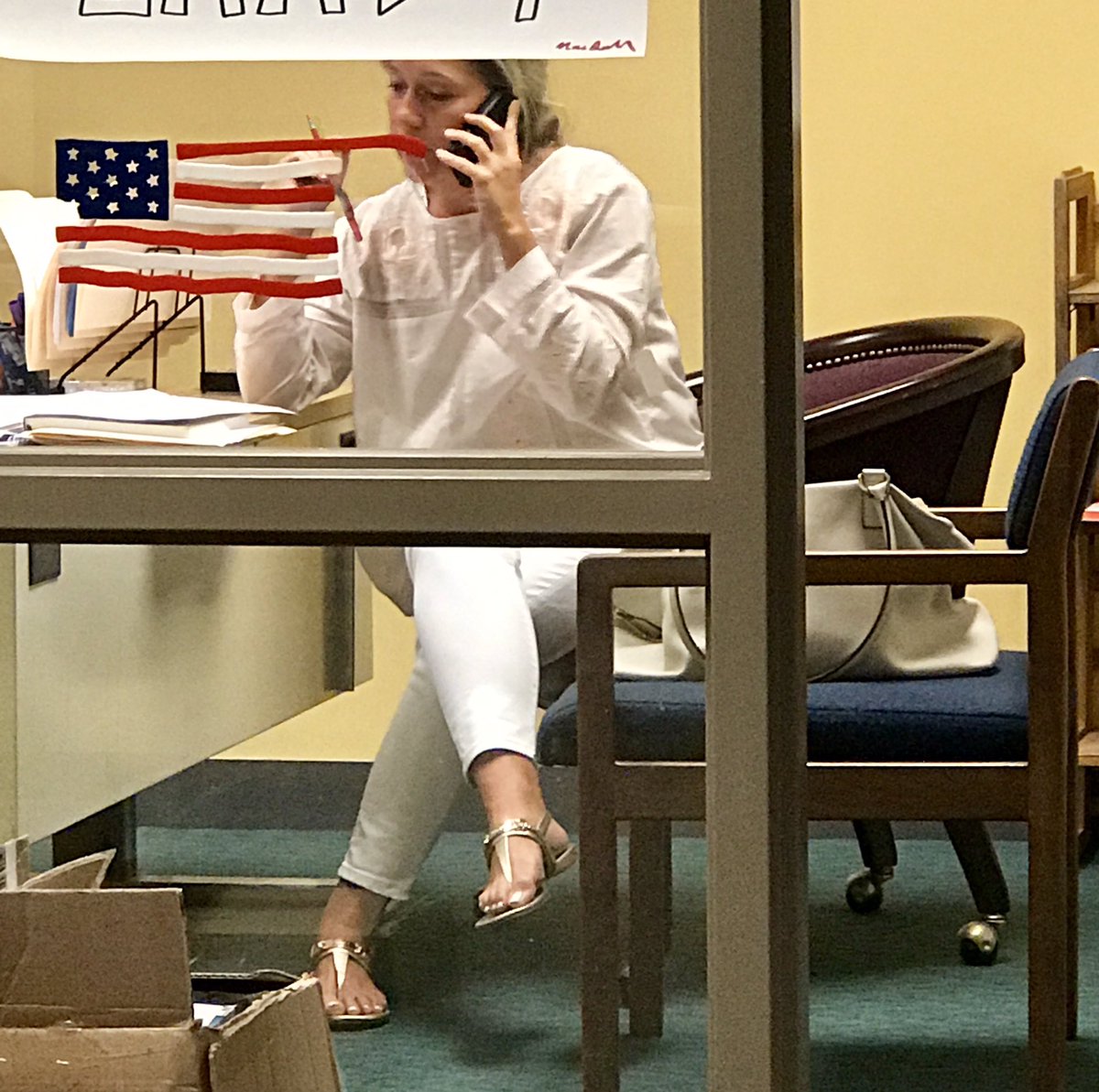 kmjoyce's tweet photo. Women for @MartyForBoston working phones! @Lhiggins02125 might be calling you! Join us next Wed! #TeamWalsh #ImWithMarty https://t.co/rwyfTDJijZ