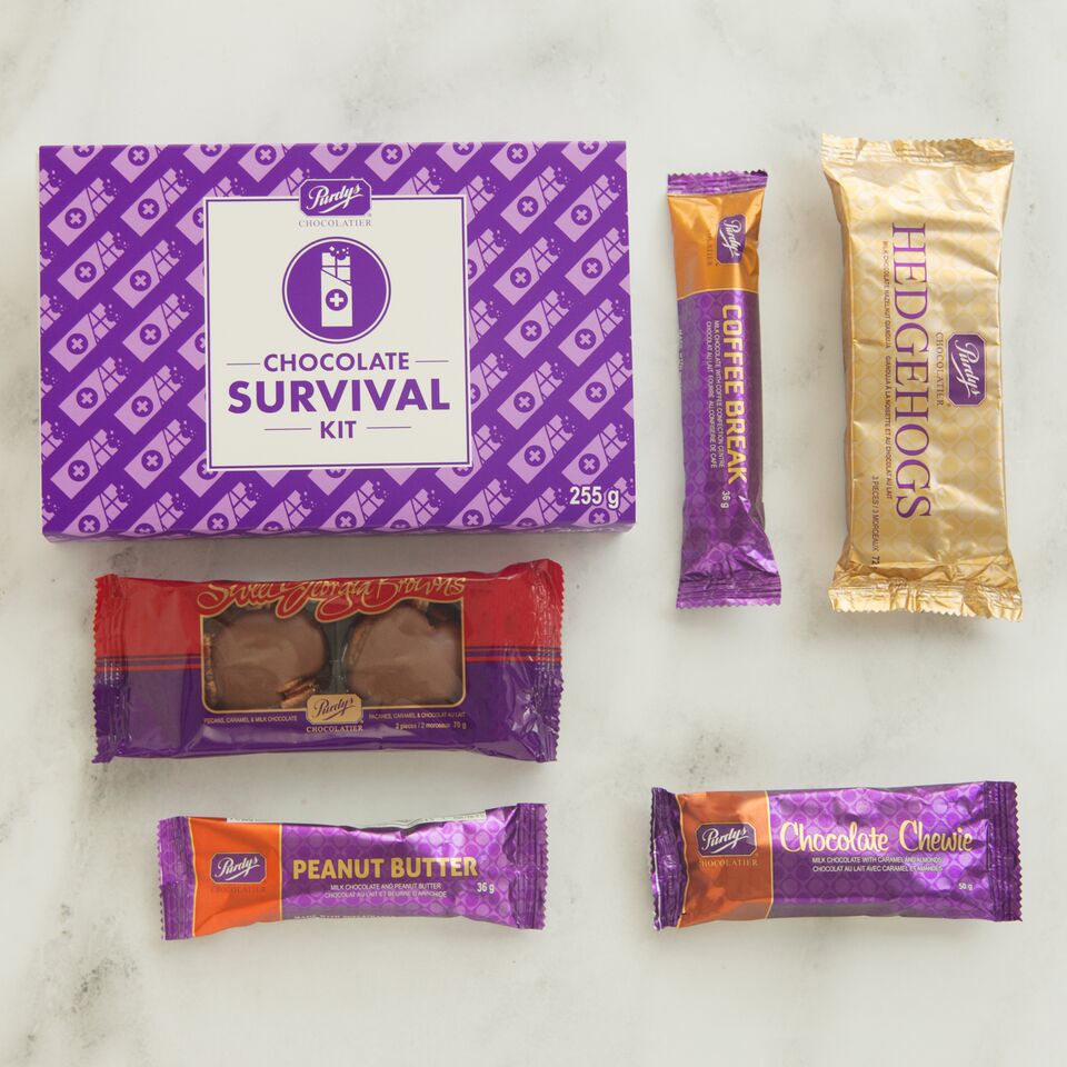 PurdysChocolate's tweet photo. Through thick and thin, our Chocolate Survival Kit is here for you 🍫 🍫 🍫  #ChocolatesOrganizedNeatly https://t.co/Ehwf8n5OL9 https://t.co/QptlyVSyvD