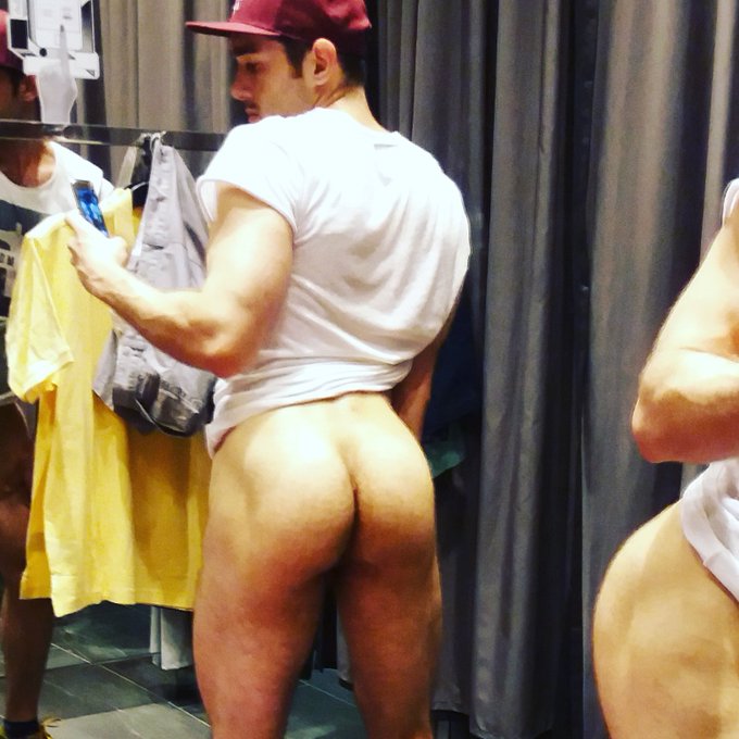 Shopping) @BenBatemenXXX #LucasEnt #lucasmen @LucasEnt #QueerMeNow @QueerMeNow https://t.co/hxkhy6YR
