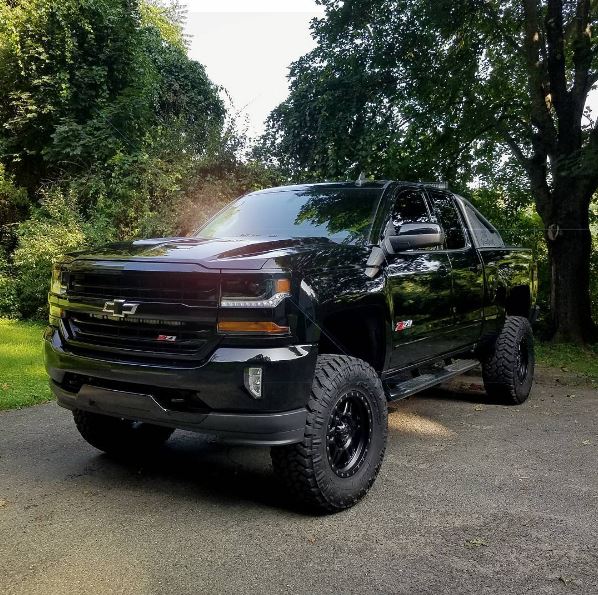 KXOffroad's tweet photo. Keep tagging us in your photos! Thanks so much, @markduhan!
#kxoffroad #wheelwednesday #offroad #liftedtruck #trucknation https://t.co/whtBo0j1xg