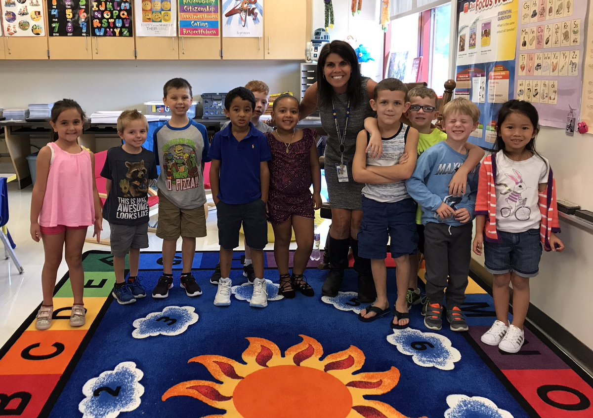 MMahaffey_WD's tweet photo. What an amazing orientation!!! It's going to be an incredible year! #teamCSD #WDRocks https://t.co/h94jup8zxQ