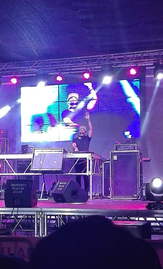 KesterDj's tweet photo. The Misty hosts @MiCasaMusic “We Are Familia” tour
https://t.co/kKHCMtpca8 https://t.co/EgRkUDBf5g