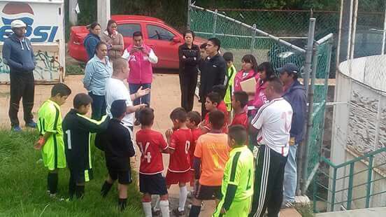 viaradical's tweet photo. Torneo de fútbol kids 
Organizado por la Dirección Municipal de Villa del Carbón y nuestro dirigente estatal Joan Manuel Hernández. https://t.co/MApWFhu1ZY