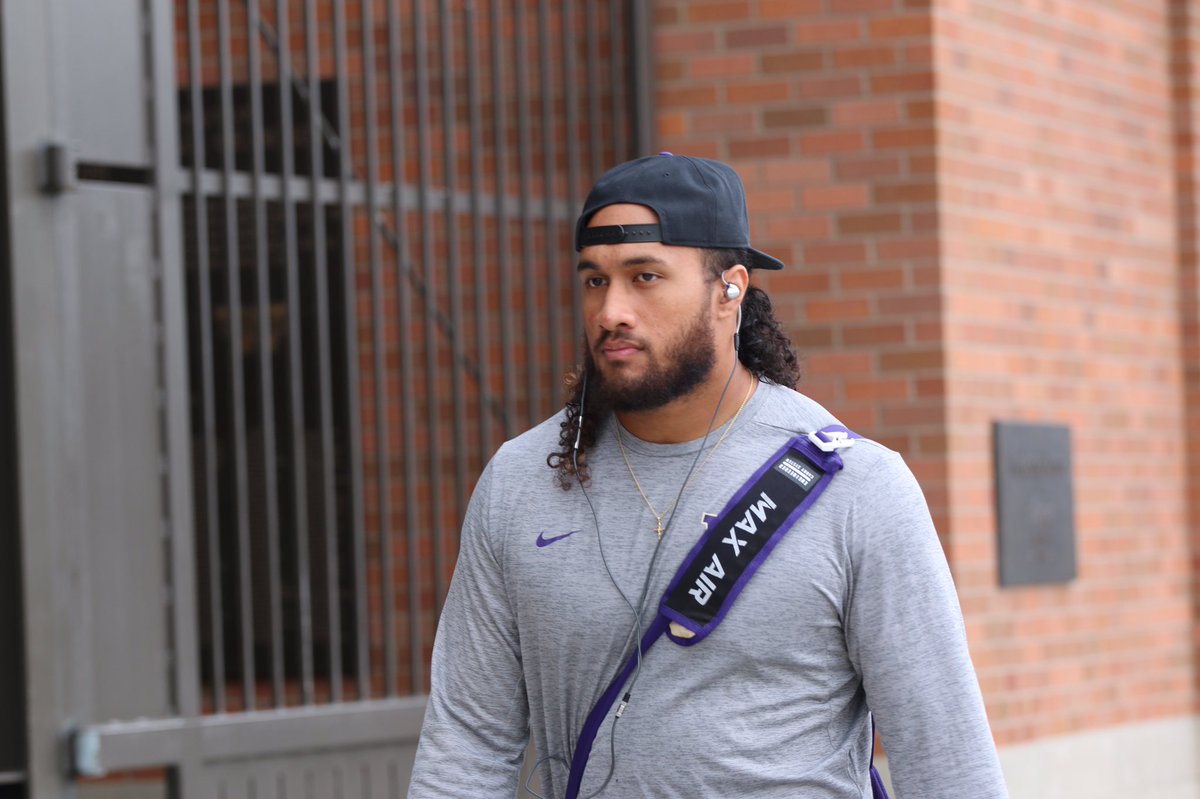 SeattleJrHockey's tweet photo. β@UW_Football: On the move.
#PurpleReign https://t.co/00U1b1dCI5β
Hey, that's #SJHA Alum @drewcal. #GoDrewGo!
#HockeyFamily