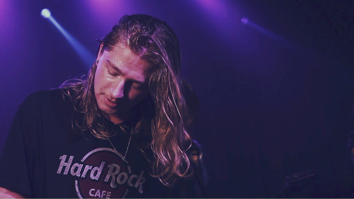 ConnorEvanFilm's tweet photo. So I've been editing the Straight for the Sun gig and here's some screen grabs https://t.co/0Q7CHqqXHQ