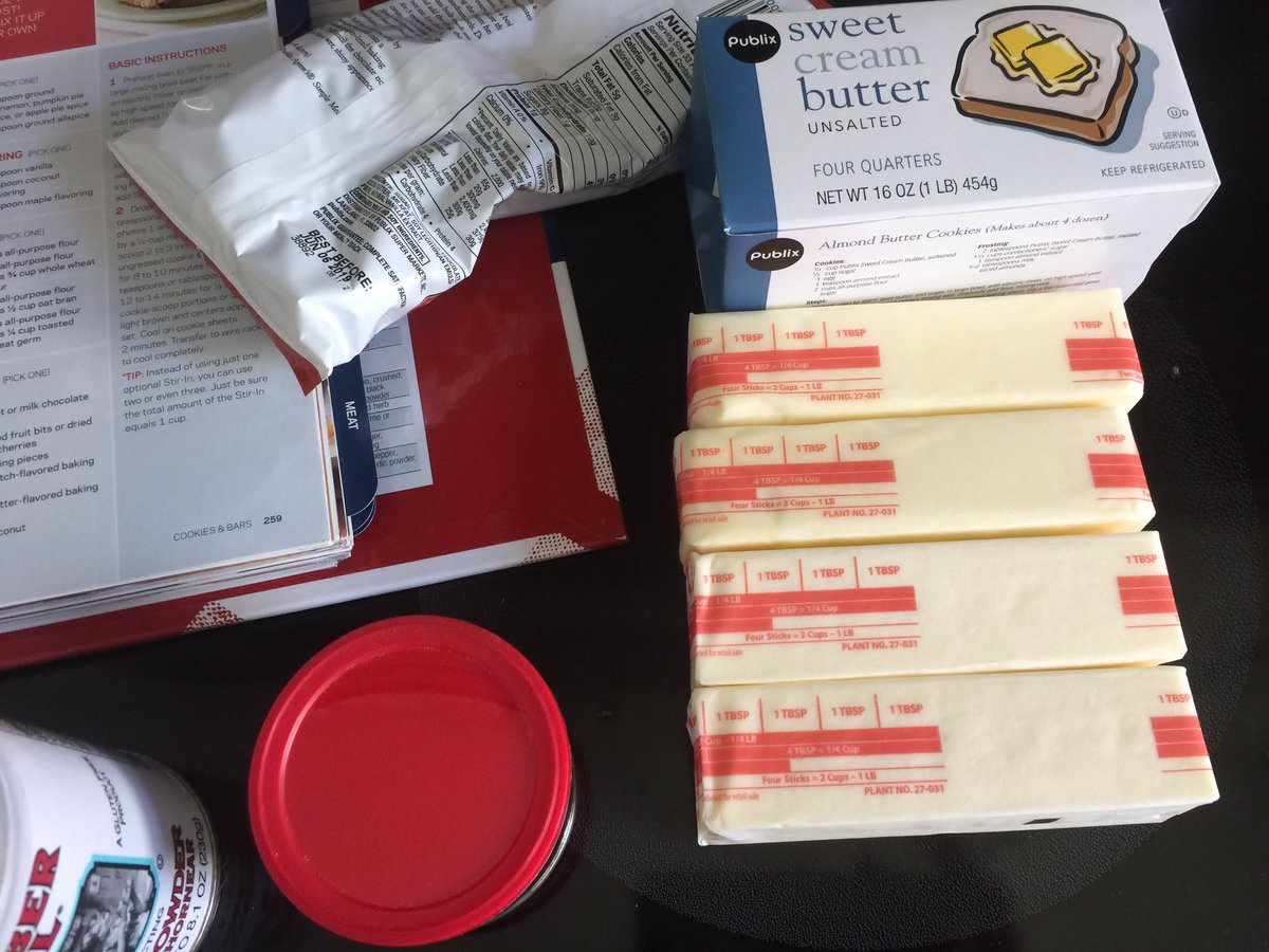 MB72Ramsay's tweet photo. @Publix ... ugh, this butter packaging makes things difficult ! https://t.co/SwBeVyryer