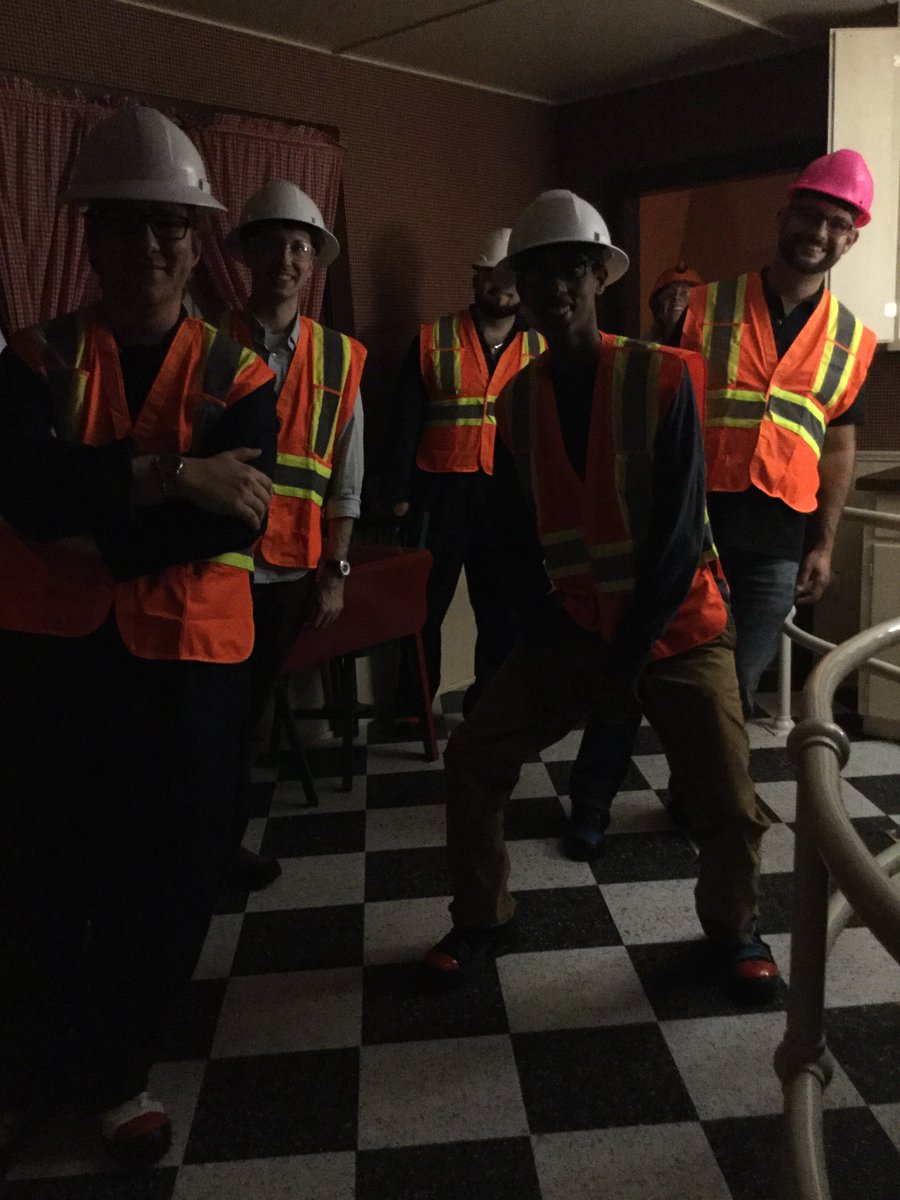 Corrie_Ingenium's tweet image. Inside the crazy kitchen with the Game Changers camp counsellors! #MyMuseum2017 @SciTechMuseum