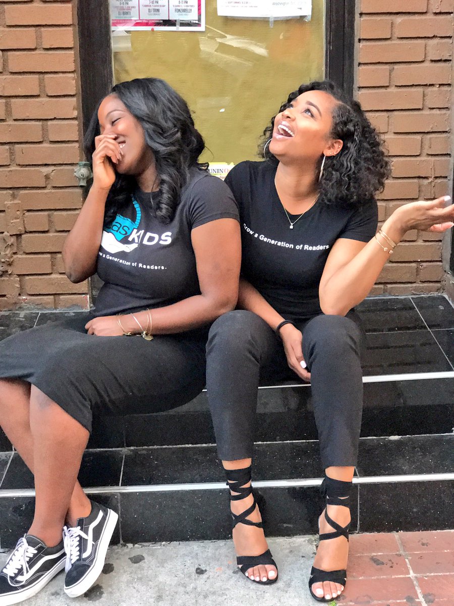 BankRoll_Lo's tweet photo. Growing A Generation Of Readers.💙 #BasKids #ChildrenOutreach #DMV #LiteracyMatters #DoItForTheYouth https://t.co/lZXmEYfIIV