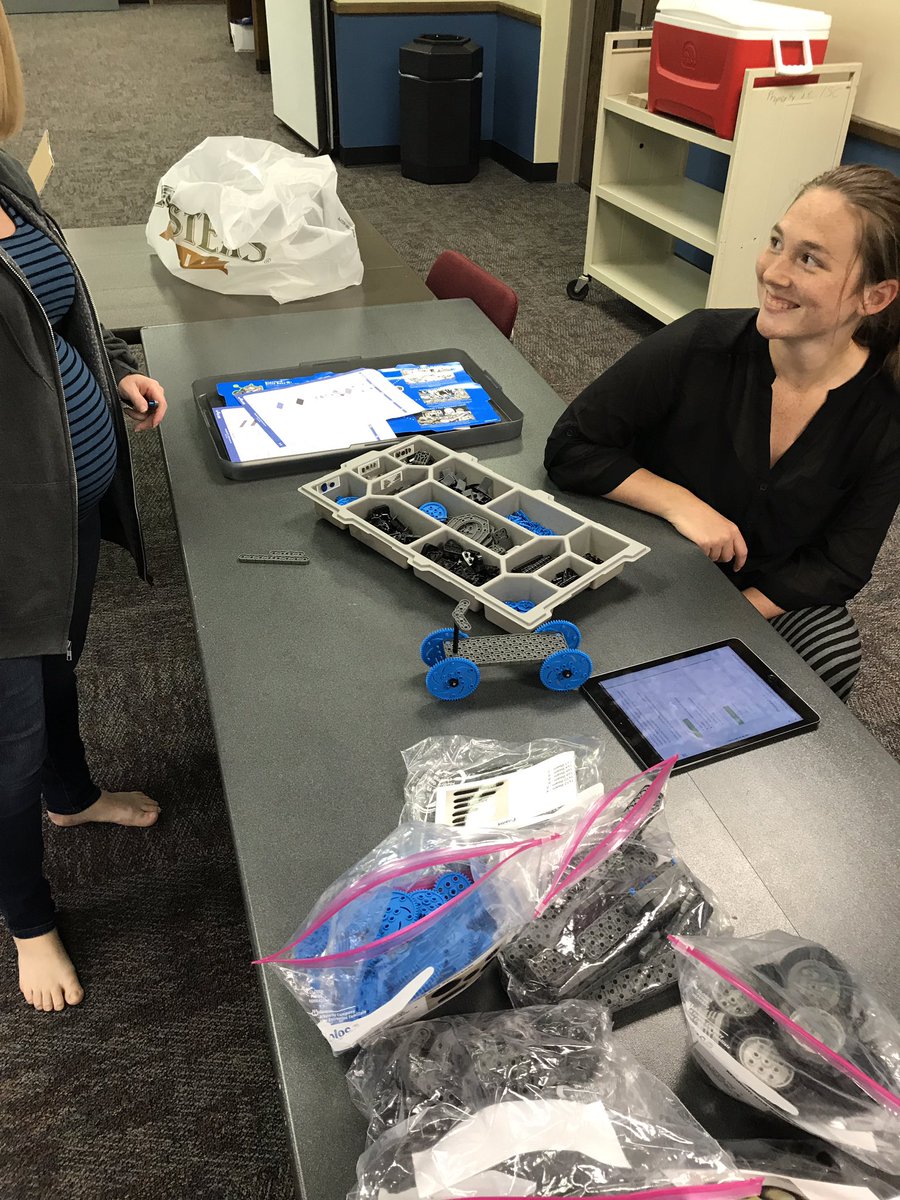 delatorretech's tweet photo. Building a wheel and axel to move a load! With style! #pltwtraining #5thgrdteachers #gvrox https://t.co/ktnuKVZp9k