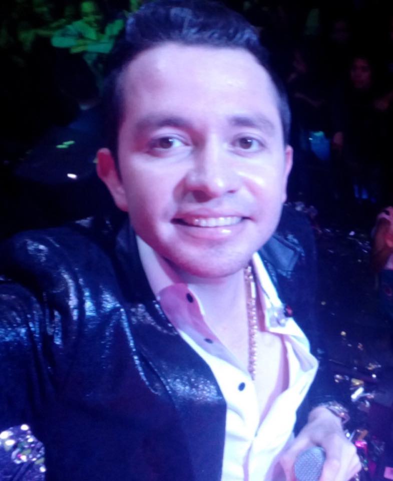 memogarzaa's tweet photo. #NuncaPierdasLaSonrisa 😀 https://t.co/UIhooWyMqS