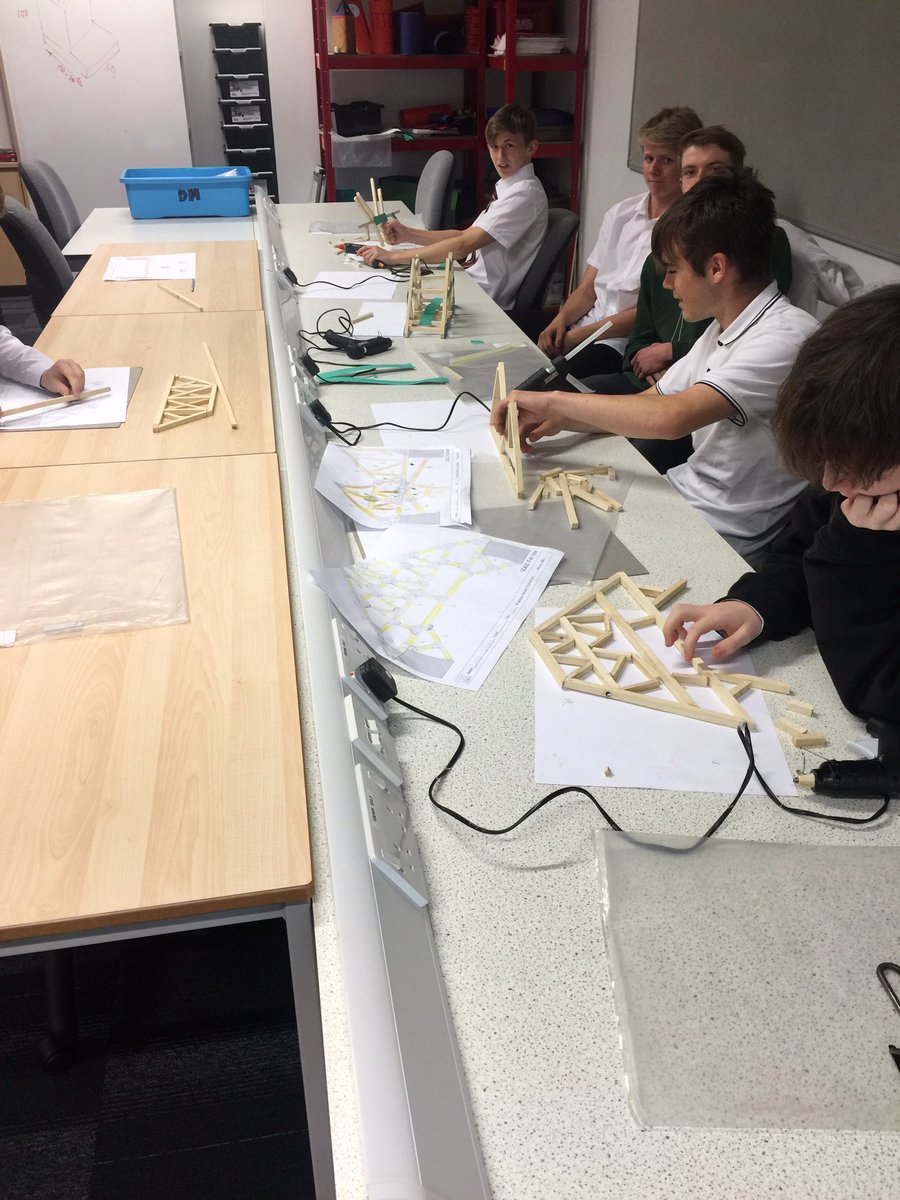 FATech_Ed's tweet photo. If they had used glue guns on the Queensferry Crossing they would have finished in half the time! #ModellingStructures #Engineering https://t.co/V3ZgU5DgLz