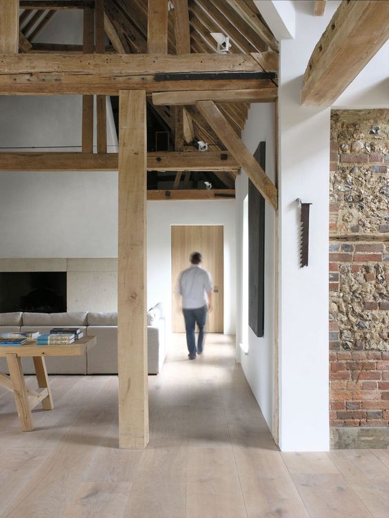 MartynWhiteLDN's tweet photo. Needed in many spaces, why not make them a feature!? Column inspiration in today's Pinterest picks: https://t.co/YQtWVAV040 #InteriorDesign https://t.co/Q0zbyKgmjp