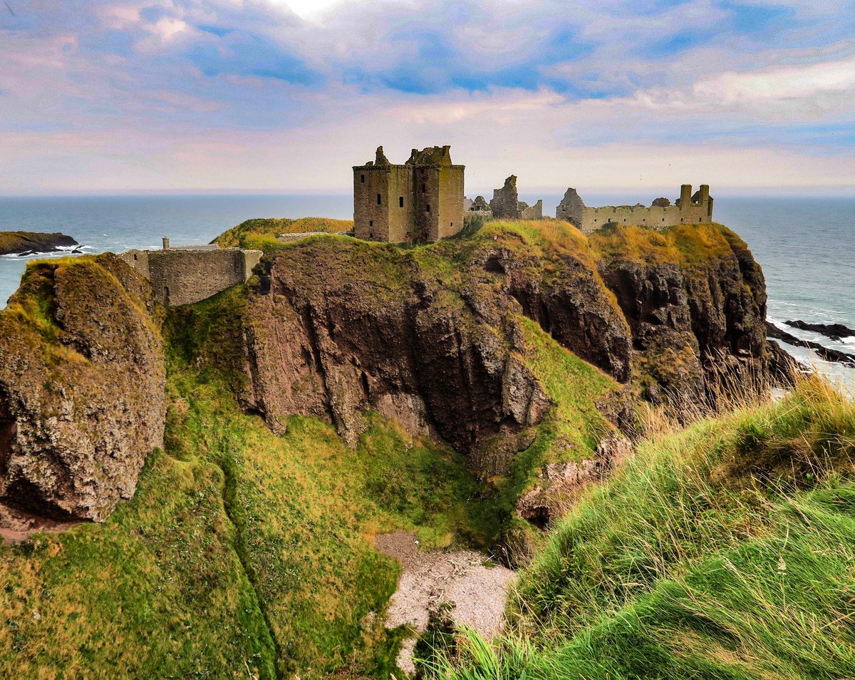 travelwithakilt's tweet photo. A1 Pretty much regardless of your skills with a camera, or even the weather, it's amongst the most photogenic places on earth #Scotlandhour https://t.co/qmrh1A9tu8