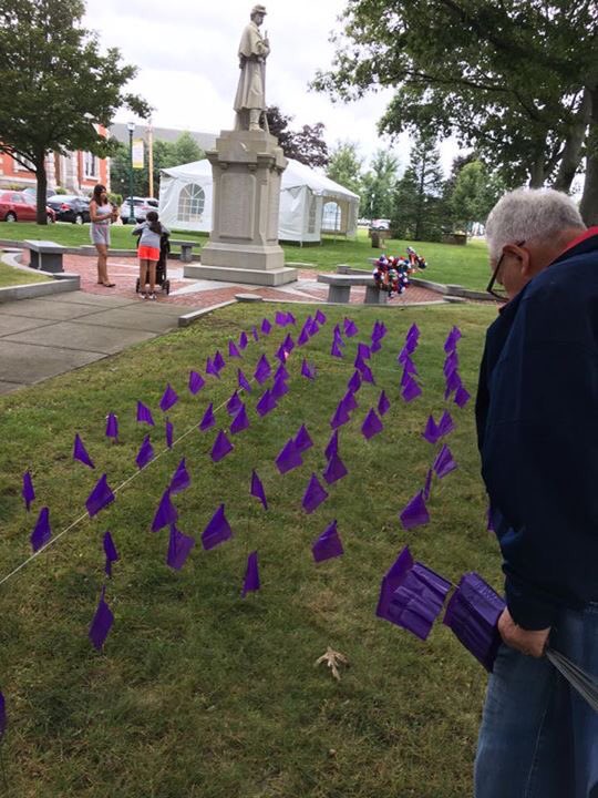 BtreePartnershp's tweet photo. 2,060 purple flags &amp; 9 white flags on the mall@Town Hall to remember those who died from an Overdose in MA &amp; Braintree respectively in 2016 https://t.co/IIiOi8N1xz