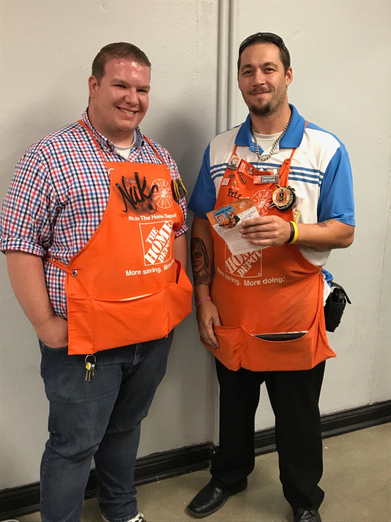 Wow, #1 SASM, Pete, getting plenty of props from the entire DS team today!! #rolemodel 🌟<a href="/LeslieR53821195/">Leslie Black</a> <a href="/rob_kalp/">Rob Kalp</a>