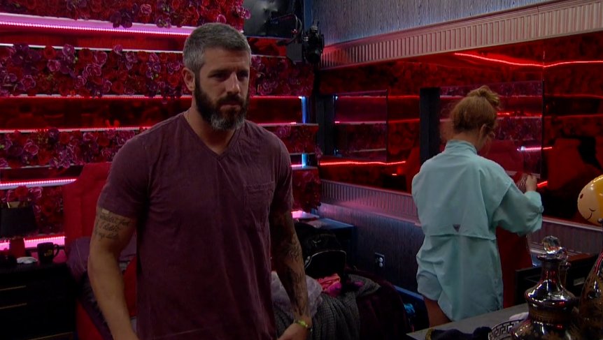 BB21Rewind's tweet photo. 12:22PM Matt trying on clothes - NO blue! - Live Feeds - #BBMaven #TeamMaven #BBLF #BB19 #MattUpdate https://t.co/RpvXKHAtVs