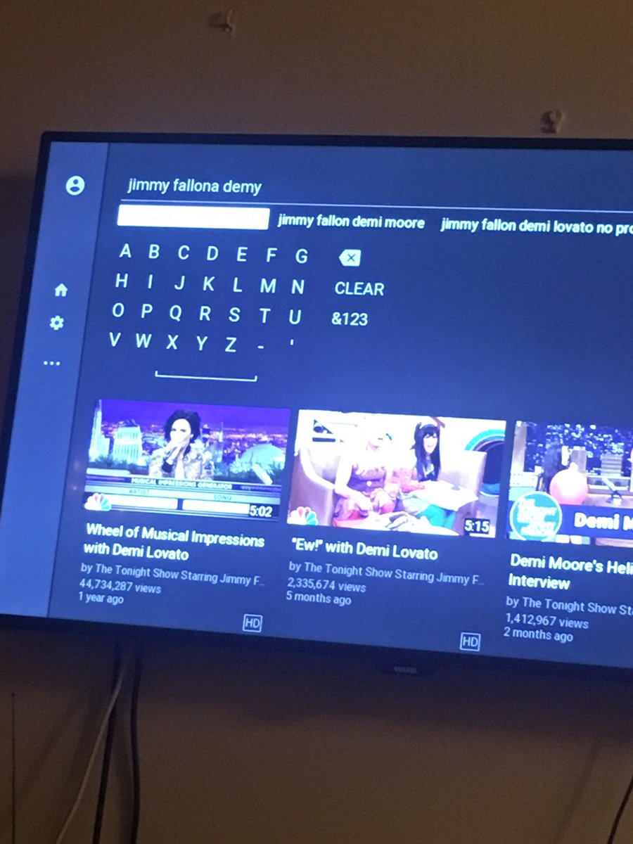 ya2youra's tweet photo. My friend was trying to search for an episode of jimmy fallon's show and jimmy fallona happened 😂
How U Doin' Sista 👯?@jimmyfallon https://t.co/DJizUiESKl