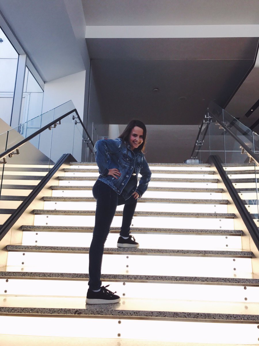 AvaAcres's tweet photo. Yeah, I'm 6'4". As in one of my legs is 6 feet long and the other is 4 inches long😂 https://t.co/rFPQTAQQHG